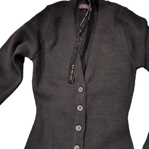 Button Front Ribbed Long Dress - Picture 3 of 7